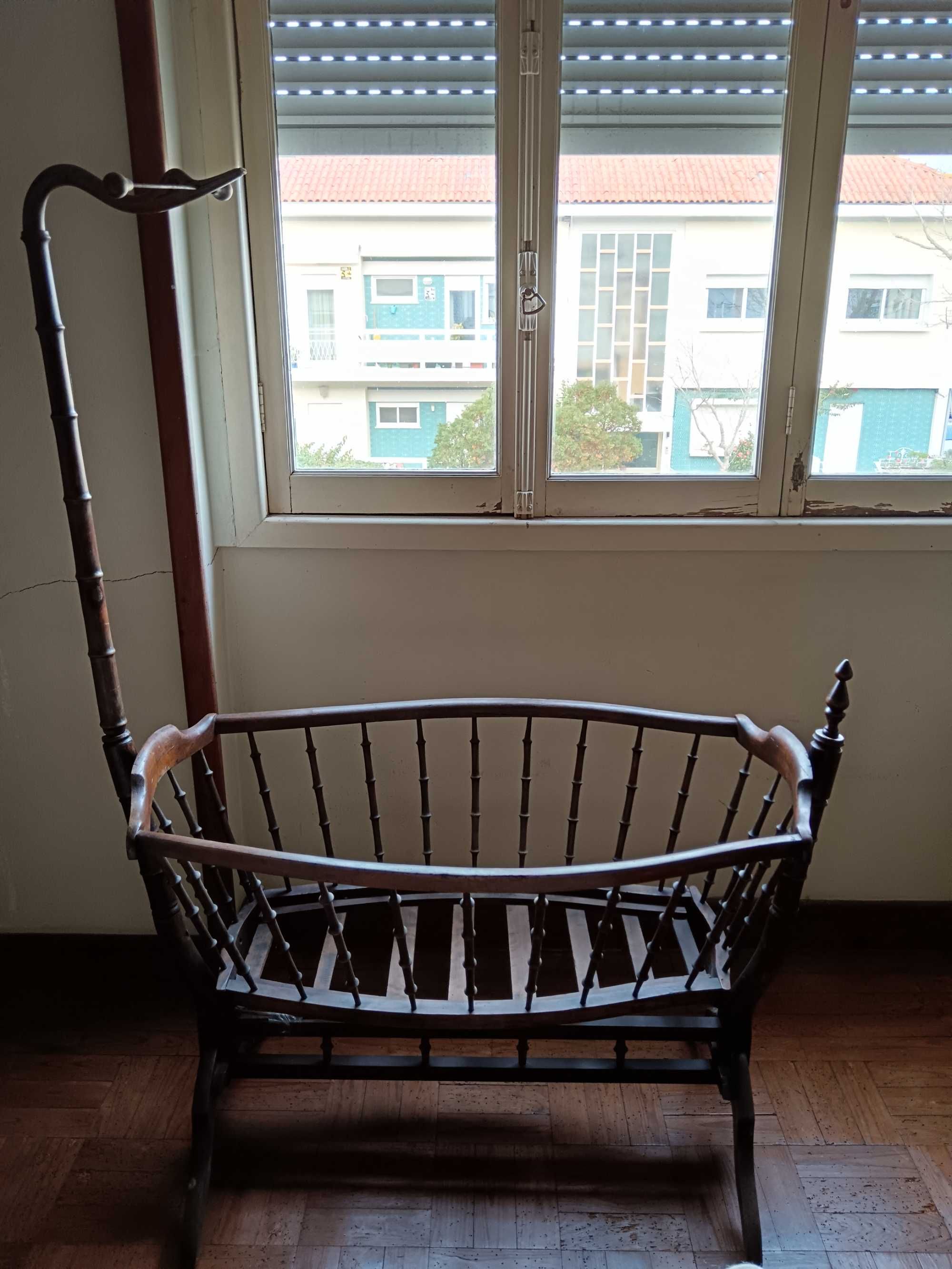 Berço para bebé madeira