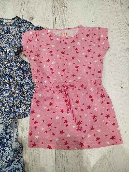 Sukienki dla dziewczynki rozmiar 92/98