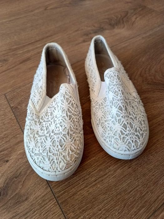 Tenisówki białe, koronkowe 33