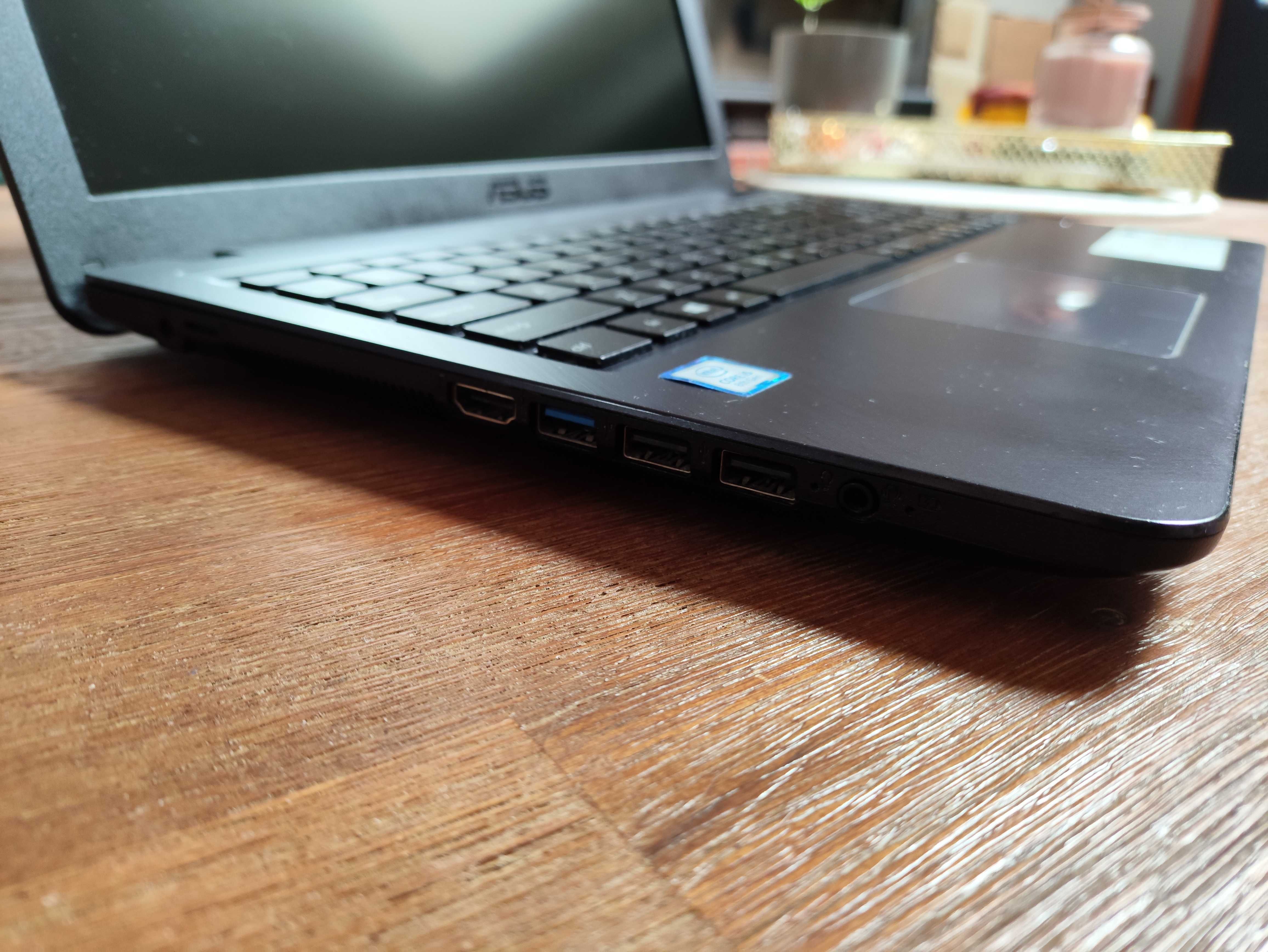 Asus Vivobook X540UA na części (dużo do odzyskania)