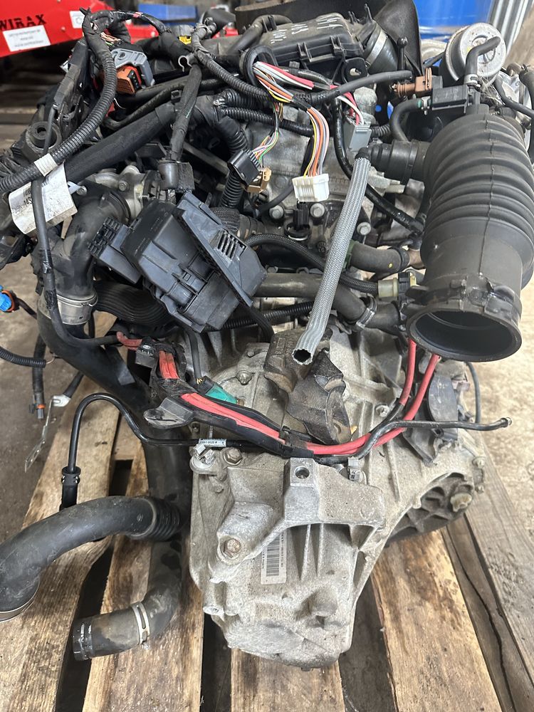 Двигун 1,4 tce benzun , мотори Renault scenic 3 Renault trafik megan2