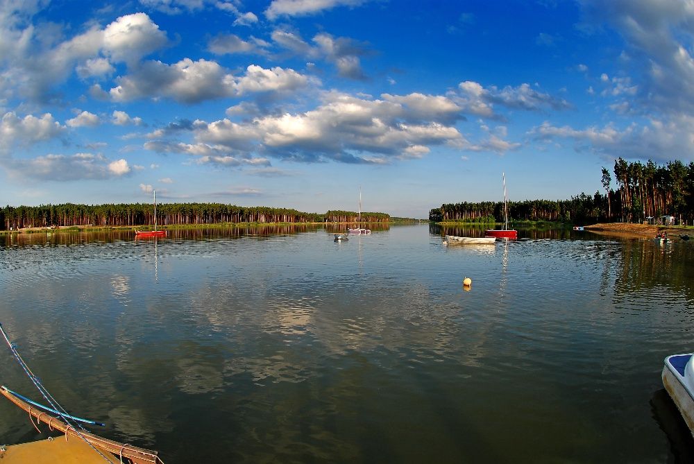 Atrakcyjne miejsce! Zalew Ostrowy! Camping! Relax! Nad samą wodą!100m2