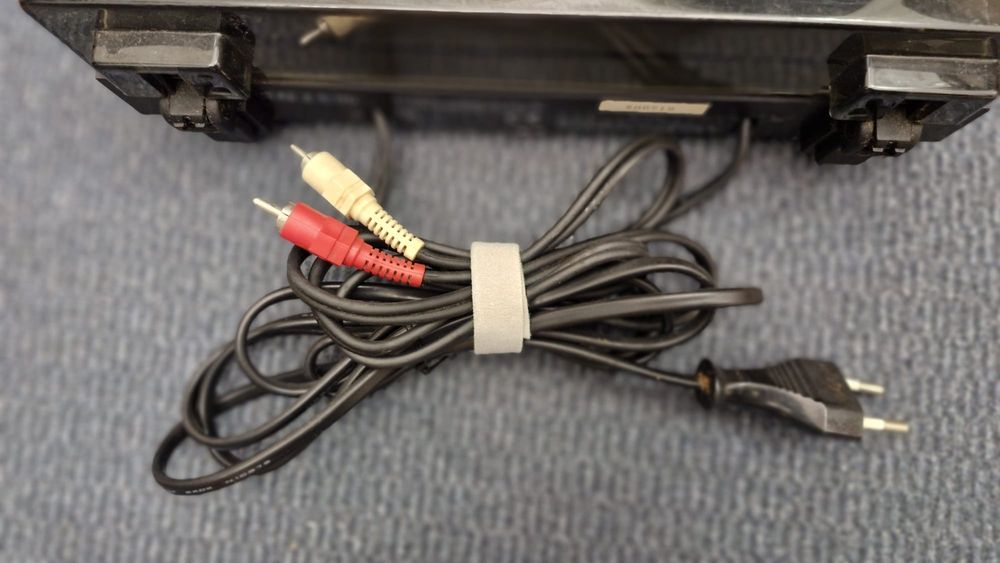 Gira discos Sony modelo PS-J10