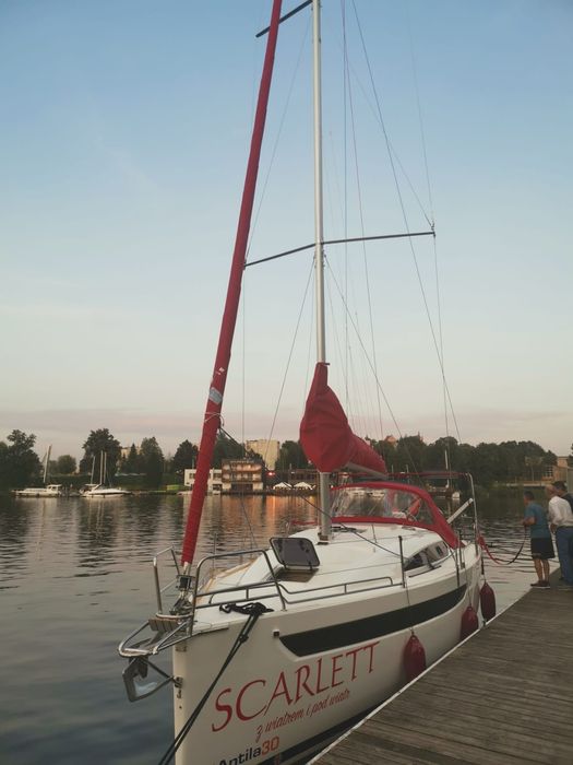 Jacht antila 30 zabudowana przez yacht Hornet jeziorak Iława Port 110
