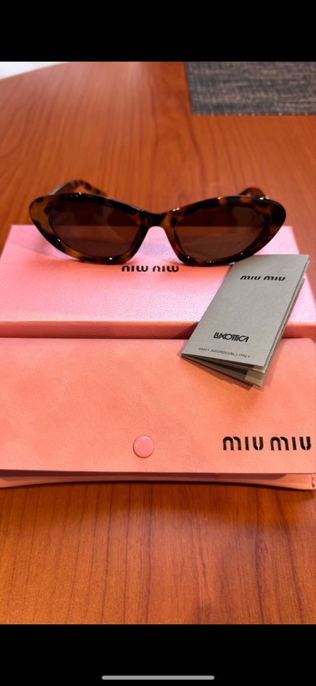 Oculos de Sol Miu Miu