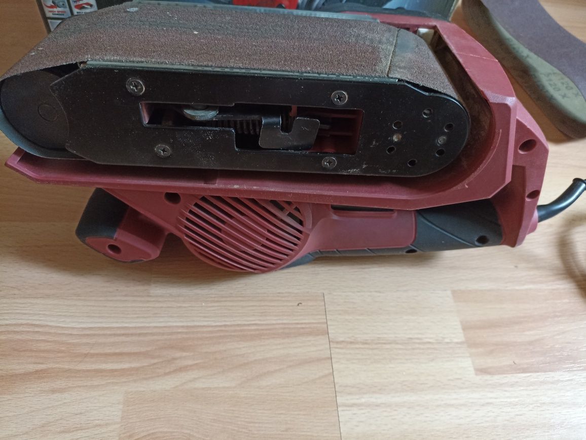 Ленточная шлифмашина Einhell TC-BS 8038