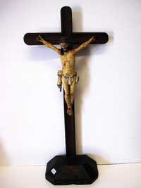 antigo crucifixo em pau santo com Cristo policromado-Sec. XIX - XX