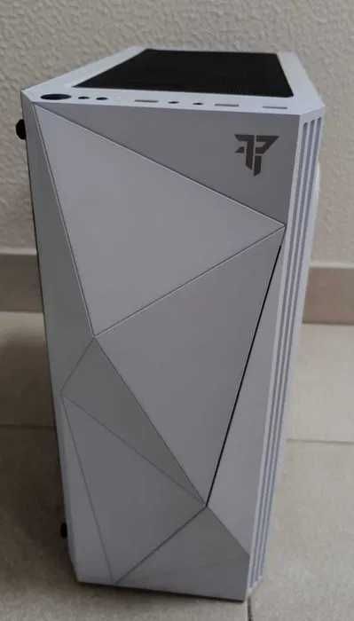Tempest Spook White RGB