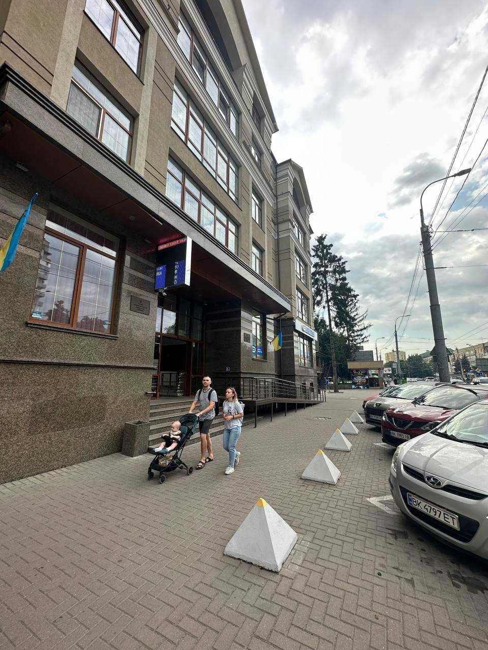 12 Школа 200м2 ТОП-Локація Трафік Здам приміщення біля ЗУПИНКИ