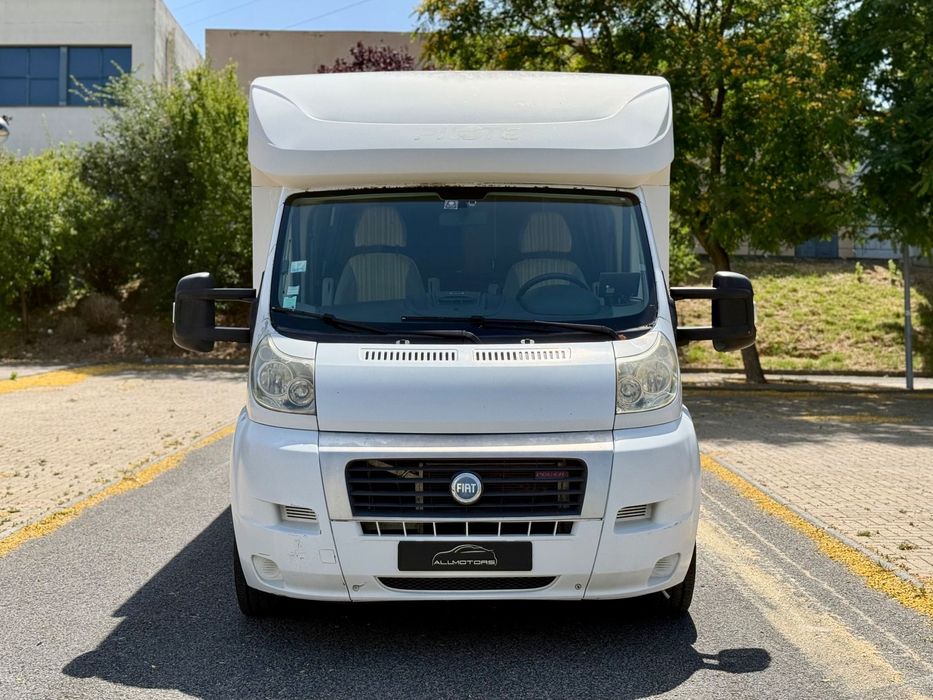 Pilote Aventura P-690