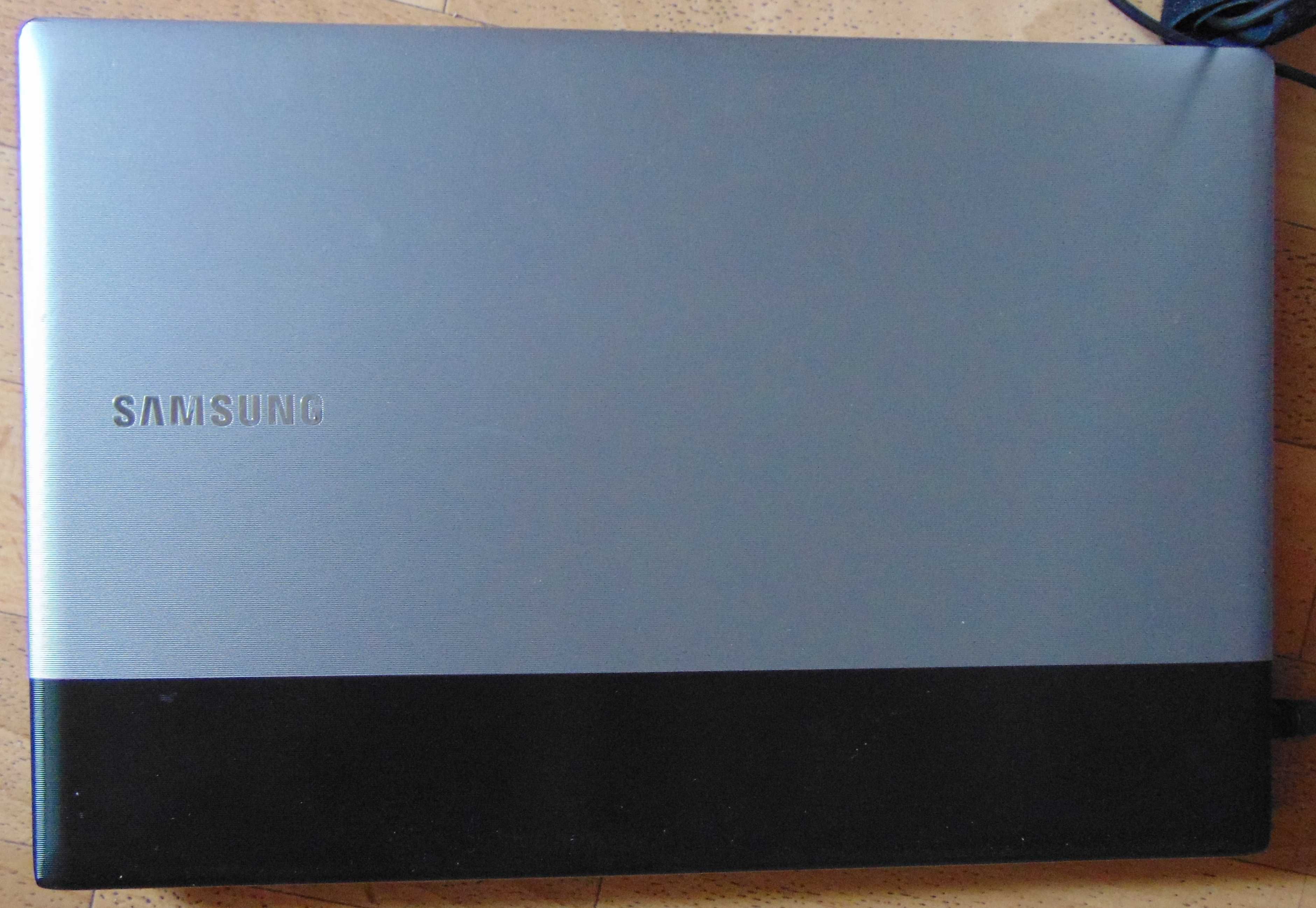 Ноутбук Samsung RV509 по частям (разборка)