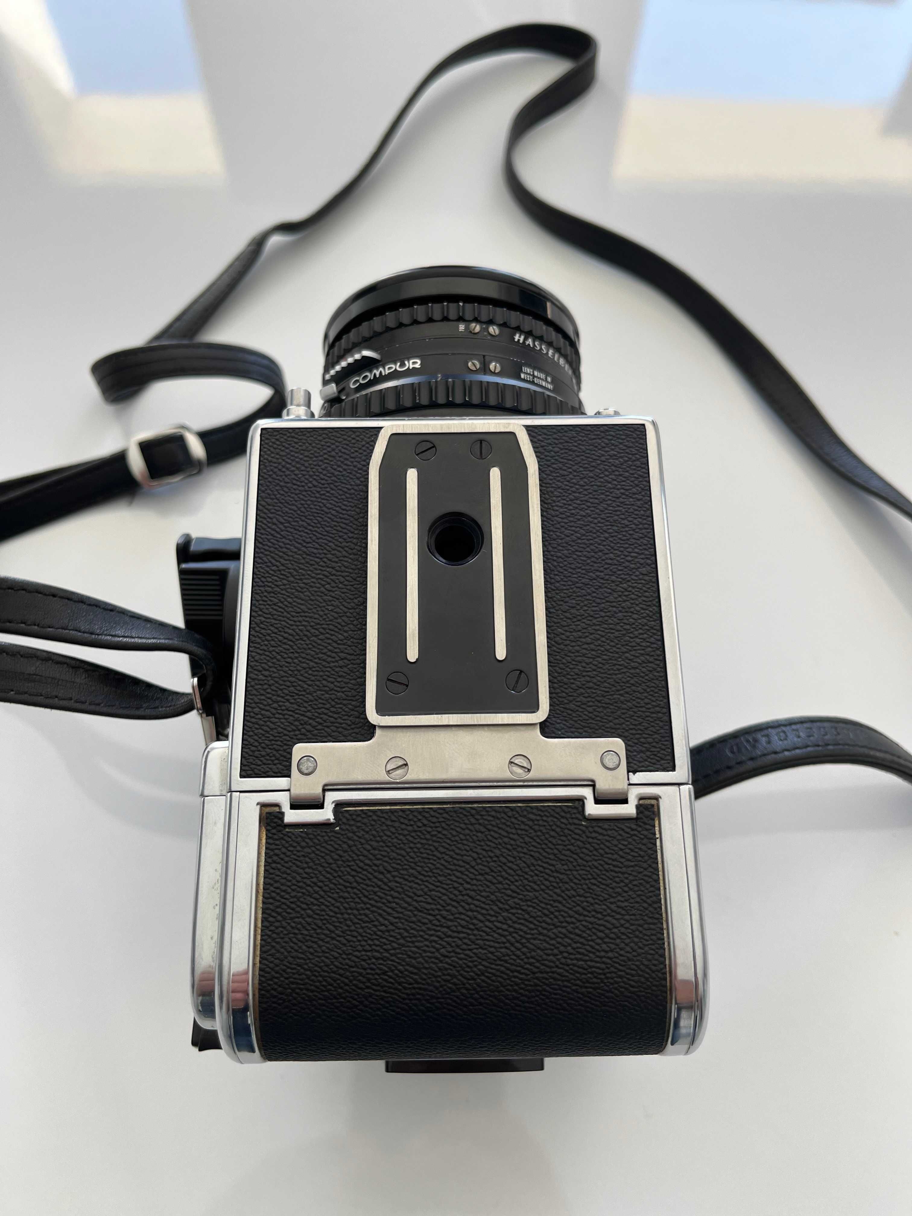 Hasselblad 500 CM com Lente Carl Zeiss PLANAR T 80mm