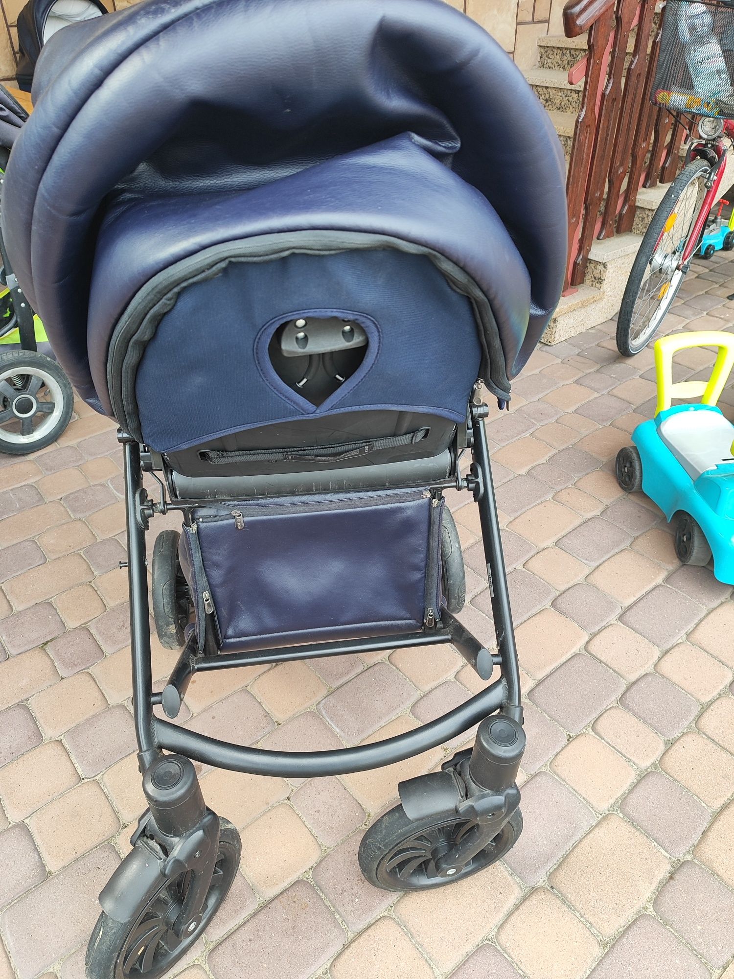 Granatowy wózek 2w1 Anex