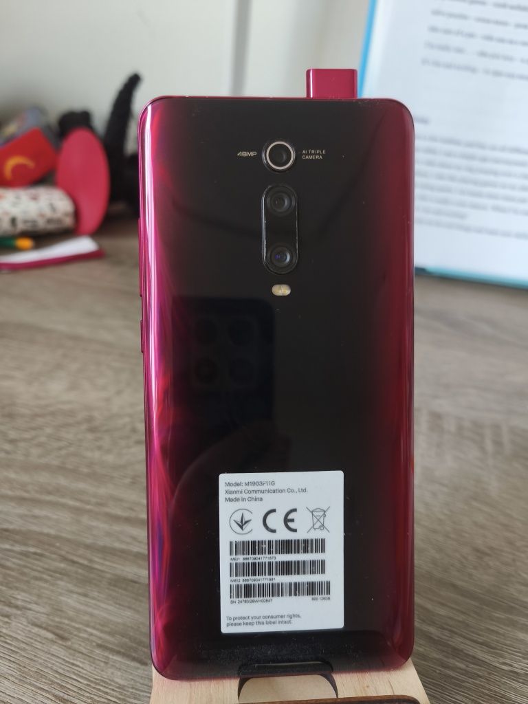 Телефон Xiomi Mi 9T pro 6/128