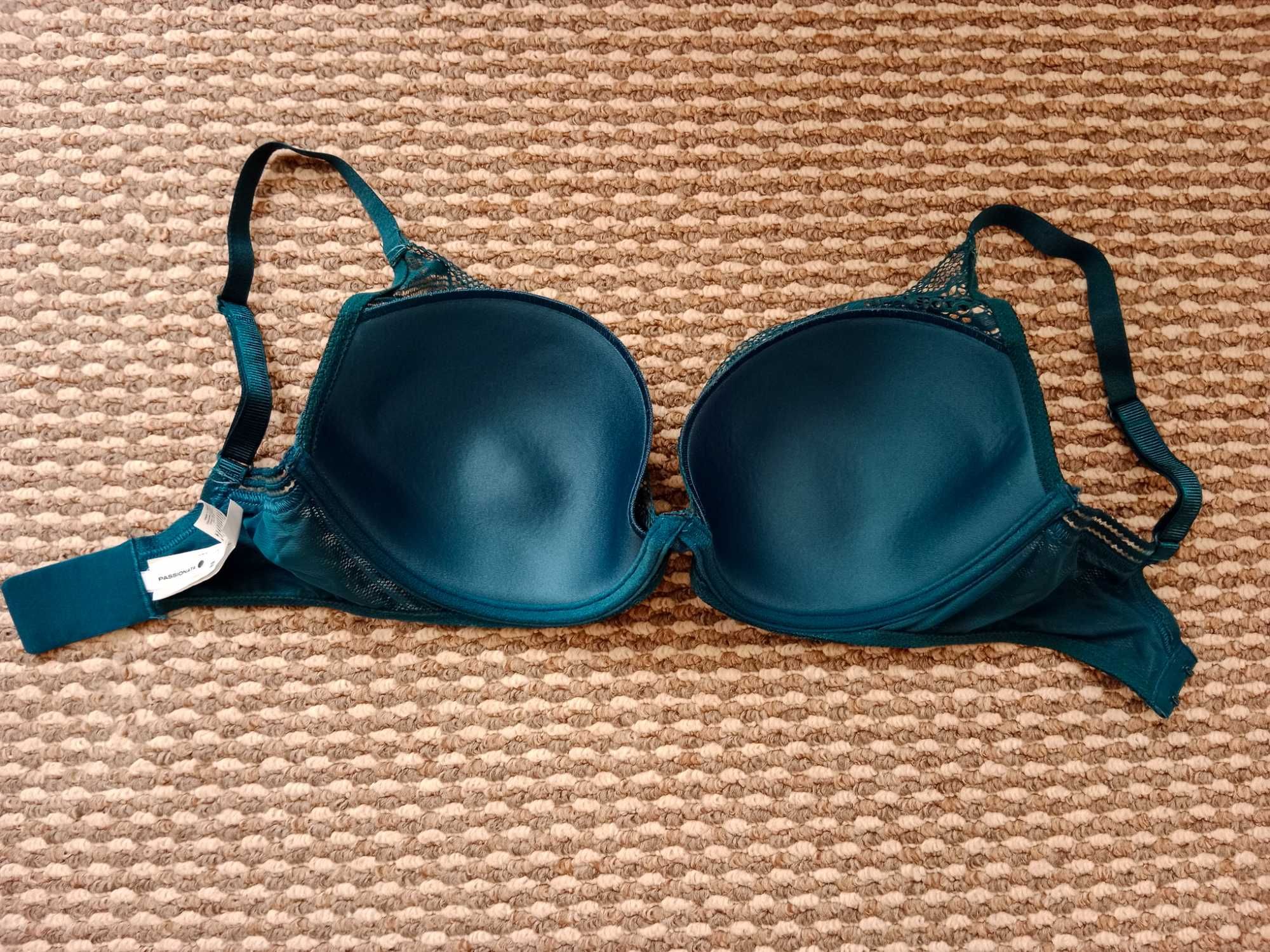 Passionata by Chantelle 70G biustonosz z fiszbiną