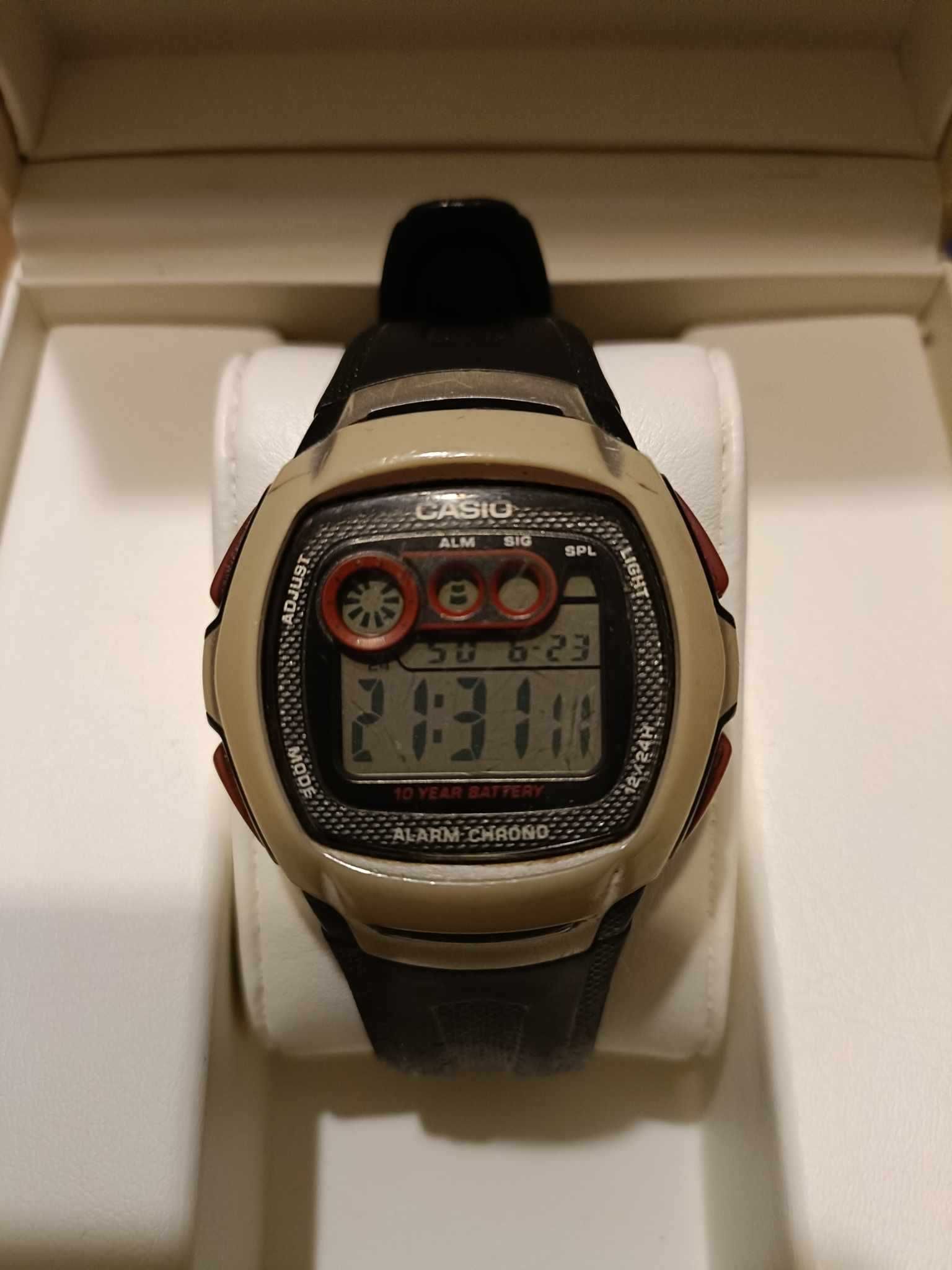 CASIO W - 210 Illuminator zegarek oryginalny "starej daty "