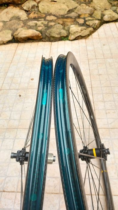 Rodas Mavic Cosmic Disco carbono