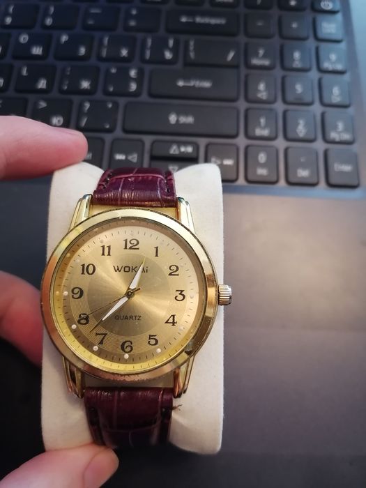 Продам часы наручные