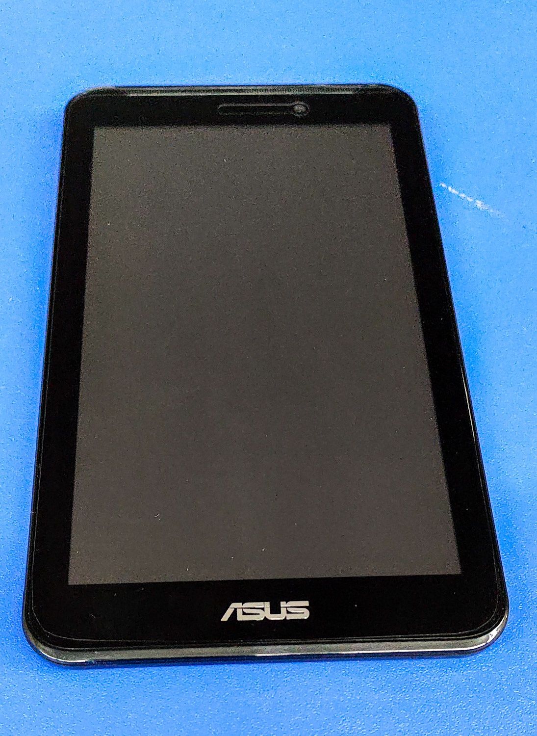 Планшет Asus Fonepad 7  3 G 8 Gb, +карта памяти  15 Gb
