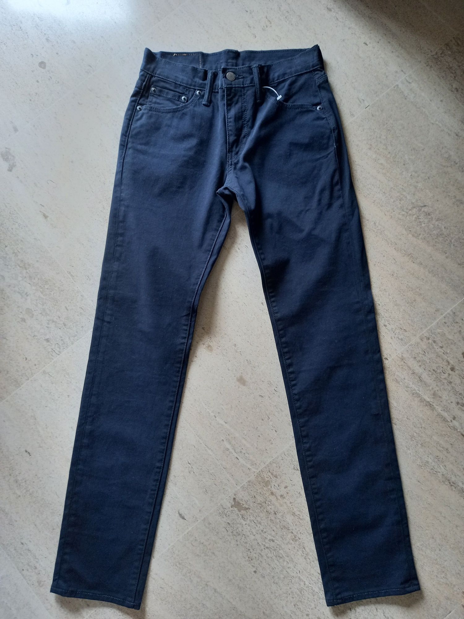 Levi's 511 W29 L32 azul escuro (novas)