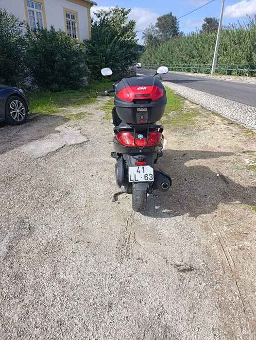 Piaggio X7 125 bom estado