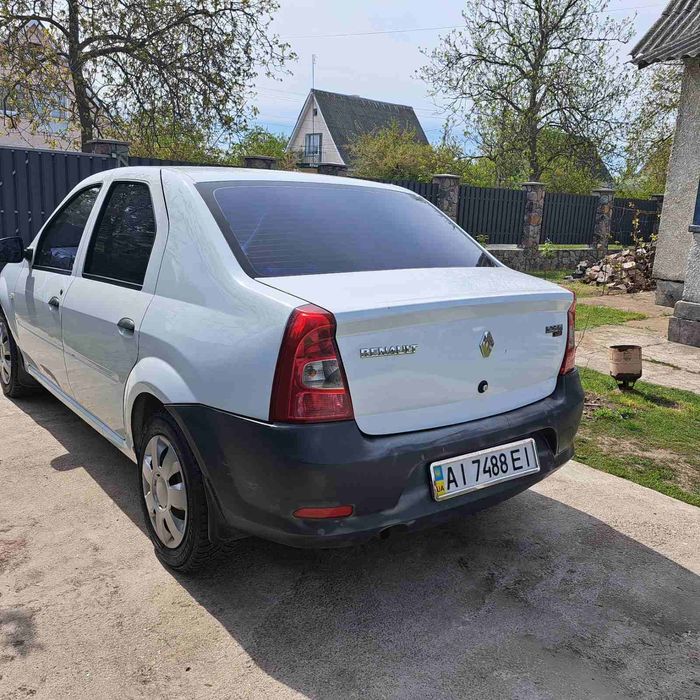 Продам рено логан