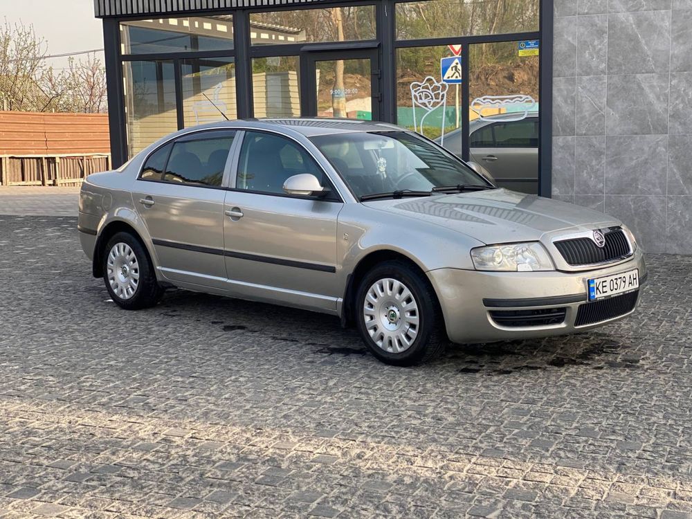 Срочно Skoda Superb 2008 1.8 газ/бензин