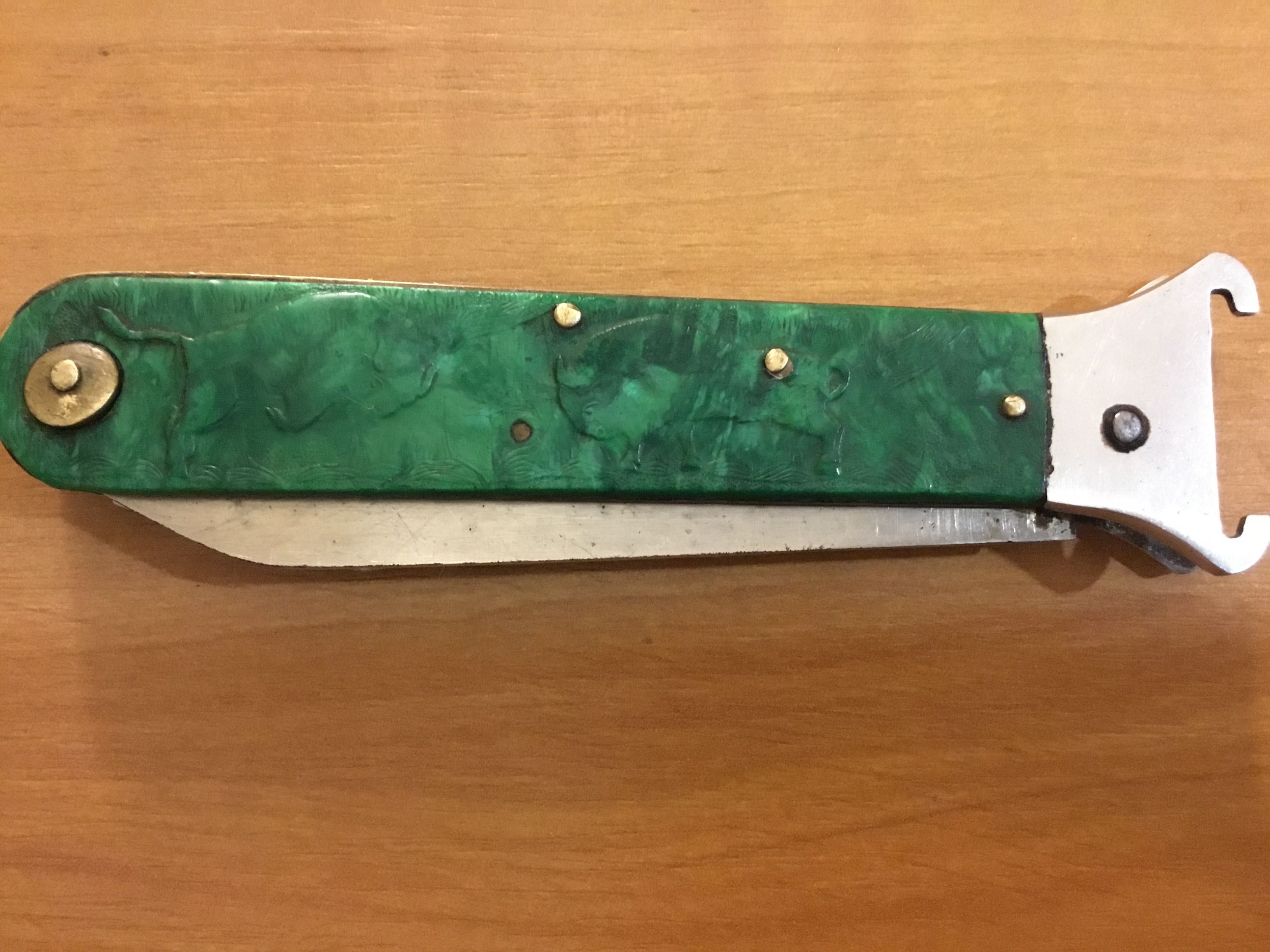 Нож раскладной туристический Зубры