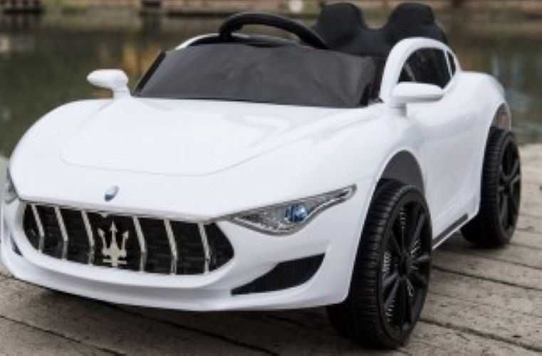 Pojazd Maserati Ghibli Biały