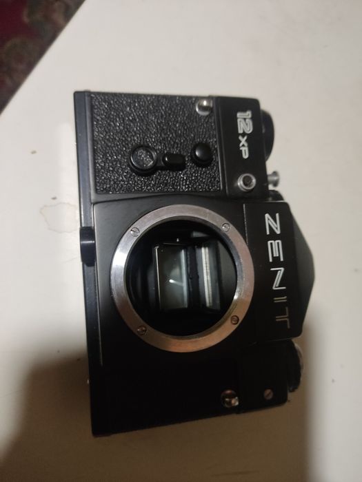 Продам фотоапарат зеніт.