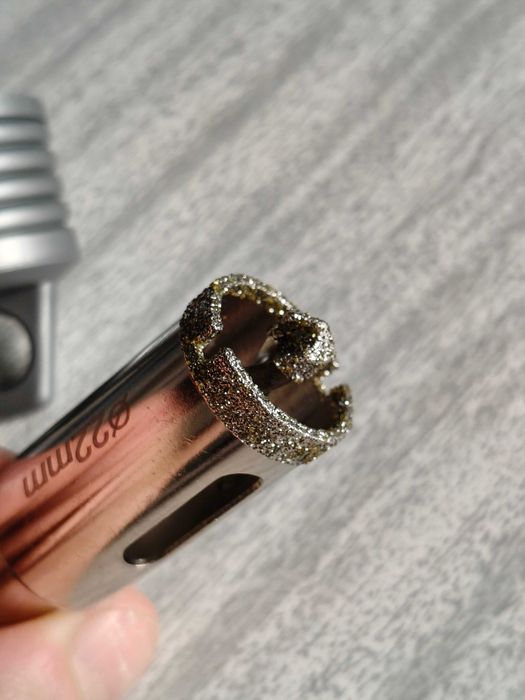 Алмазная коронка по керамограниту, кафелю Ø 22 мм, со сменным сверлом