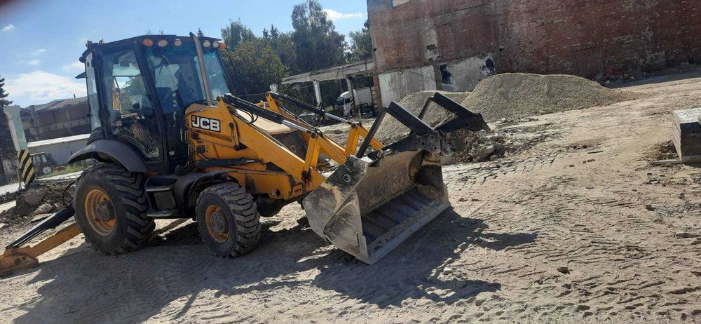 Послуги екскаватора-навантажувача JCB 3CX