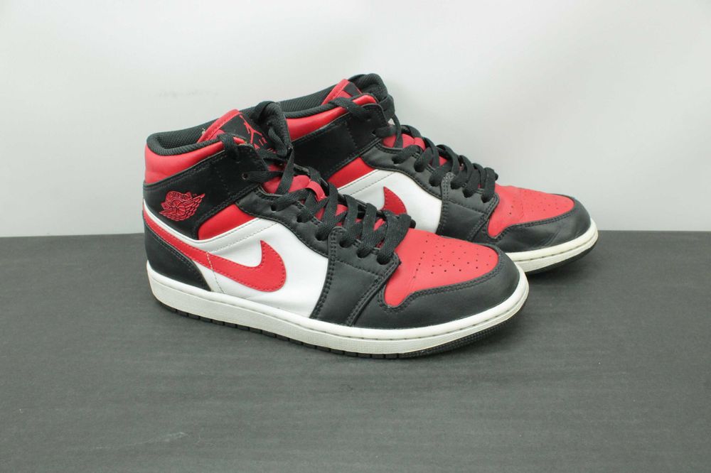 Шкіряні чоловічі кросівки Nike Air Jordan 1 Mid Оригінал Розмір 42