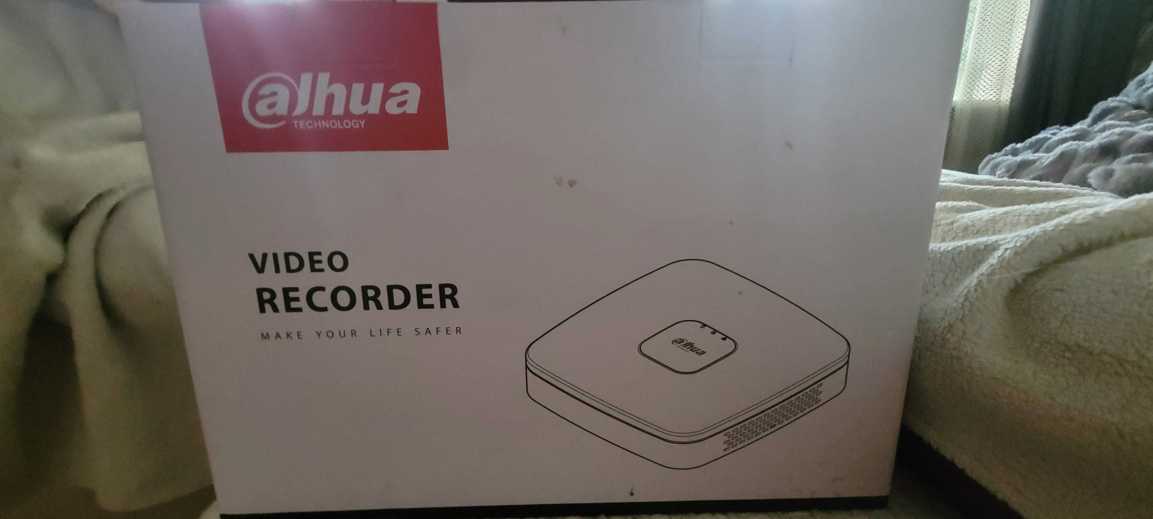 Видеореєстатор та камера Dahua
