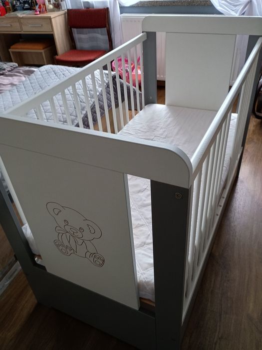 Łóżeczko dziecięce komoda z przewijakiem Pluszowy Miś szary