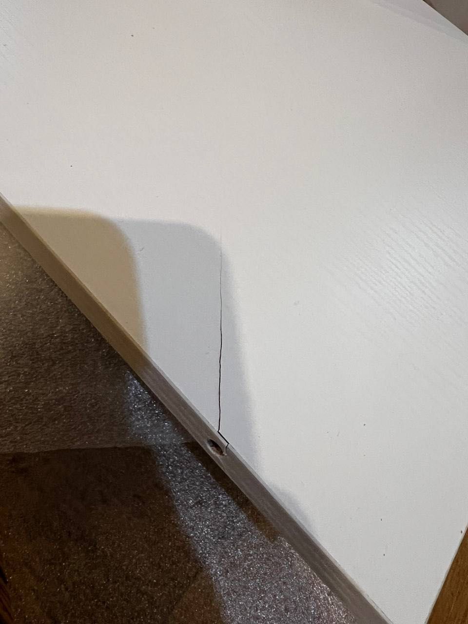 OffiGo biurko elektryczne 140 cm regulacja wysokości, 3 szuflady białe
