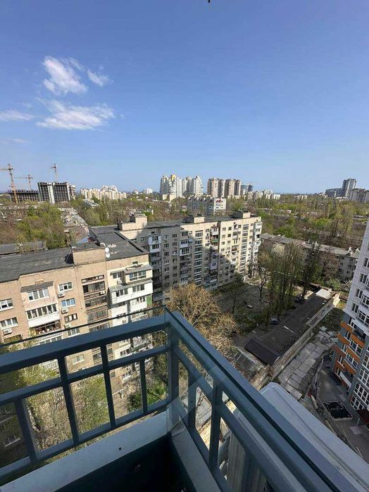 Новая 3-ком квартира в ЖК 4 Сезона