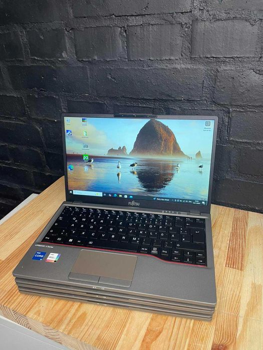 Fujitsu LifeBook U7312 | i5 | Full HD IPS | Для роботи та навчання