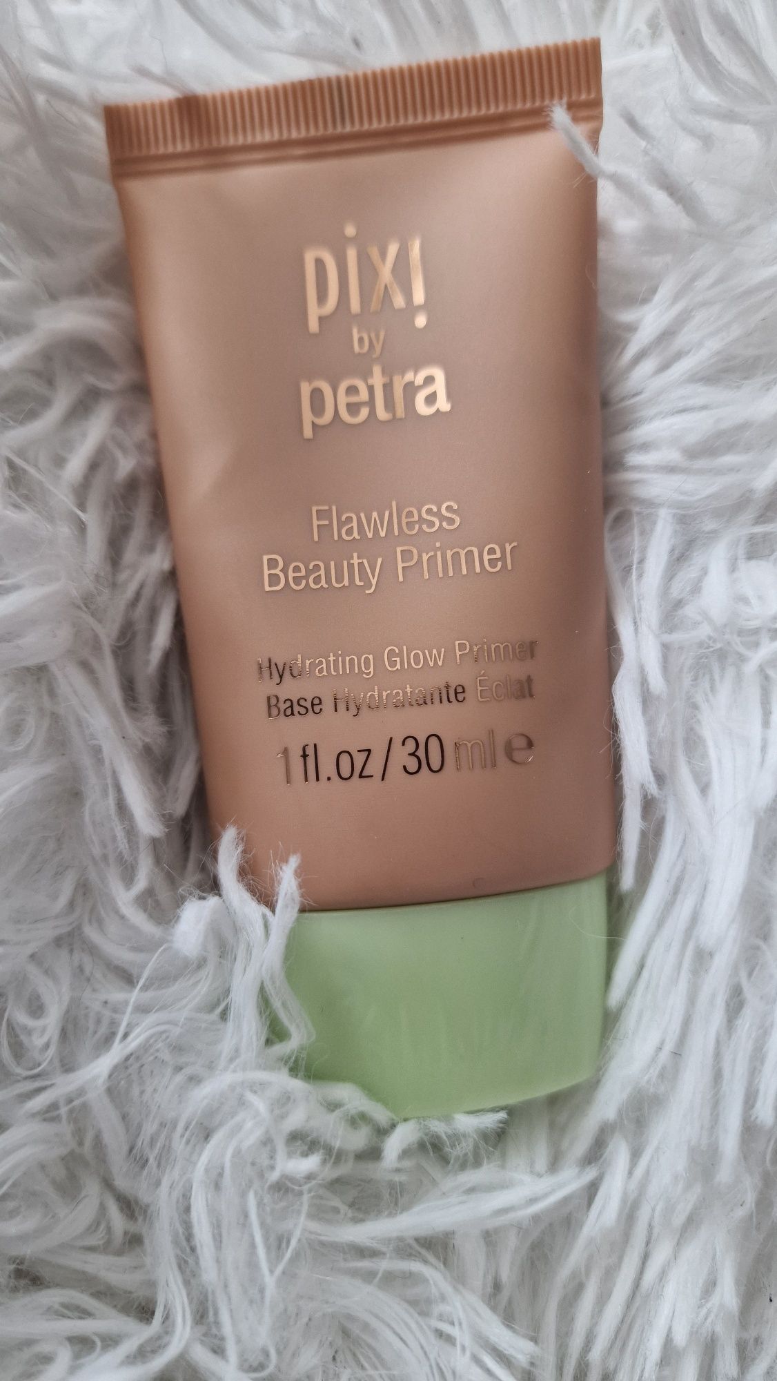 Flawless Beauty Primer Pixi Podkład