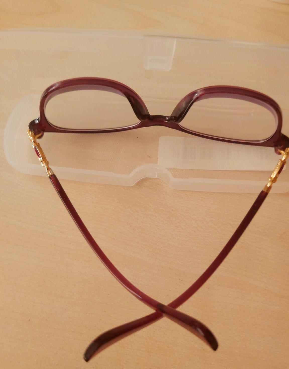 Okulary damskie +1,5 dioptrii + etui