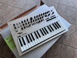 Syntezator analogowy KORG MINILOGUE