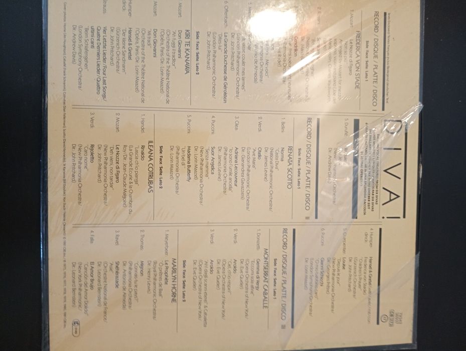 Diva: Six Great Voices 	3x Vinil  Horne, Caballé , Cotrubas ... NOVO