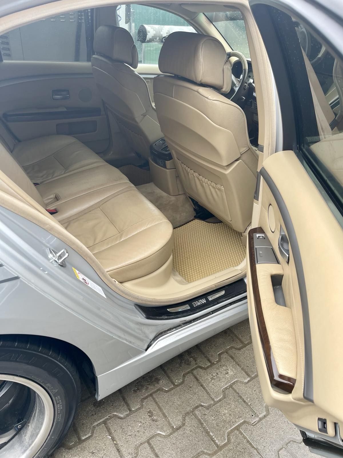 Продам BMW 730D.