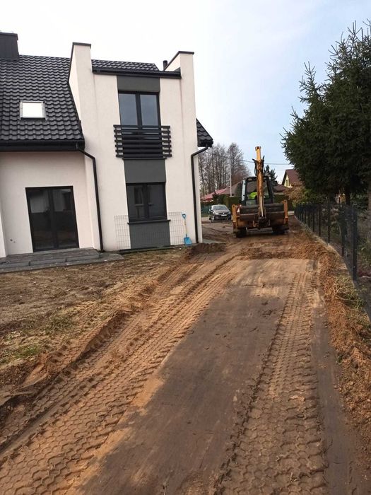 Usługi koparko ładowarką Teren ,Wykopy ,Niwelacja ,fundamenty ,Wod-Kan