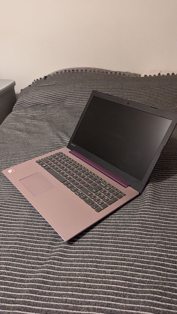 Laptop Lenovo 15.6