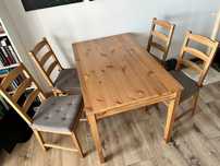 Stół JOKKMOKK i 4 krzesła z podkładkami - IKEA