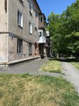Продається 1-кімнатна квартира 2/3,крупногабаритна 37 кв.м.,Під ремонт