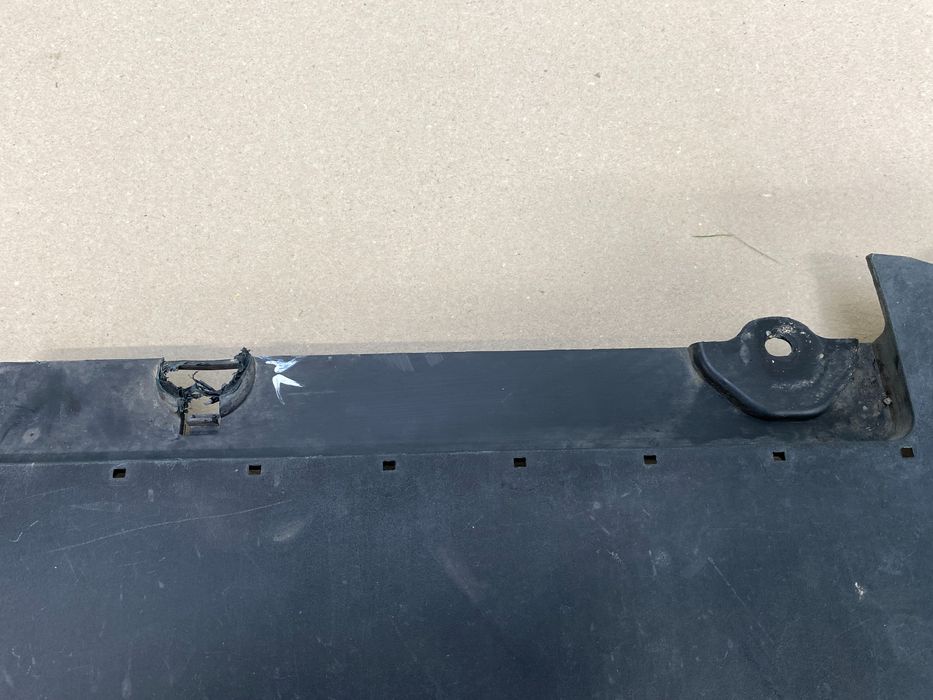 Spoiler Dokładka Listwa Płyta Osłona Zderzaka Przód TESLA MODEL Y