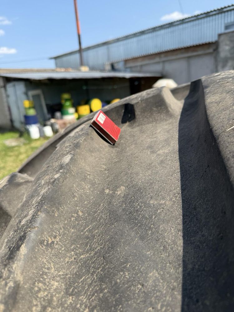 Продаємо шини б/у 800/65R32 ТОРГ!!!