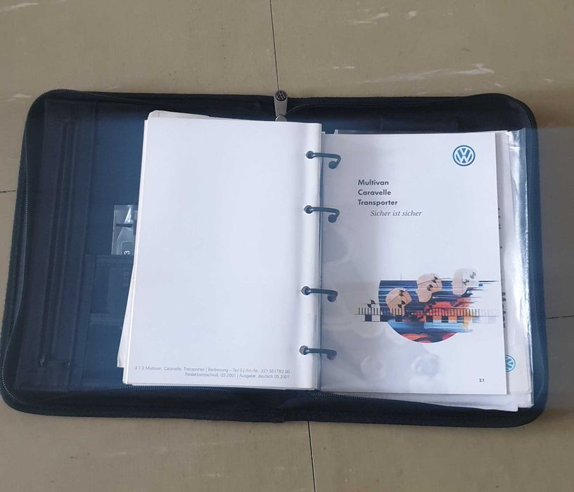 Instrukcja Obslugi+Etui.VW Multivan Transporter Caravelle instrukcja